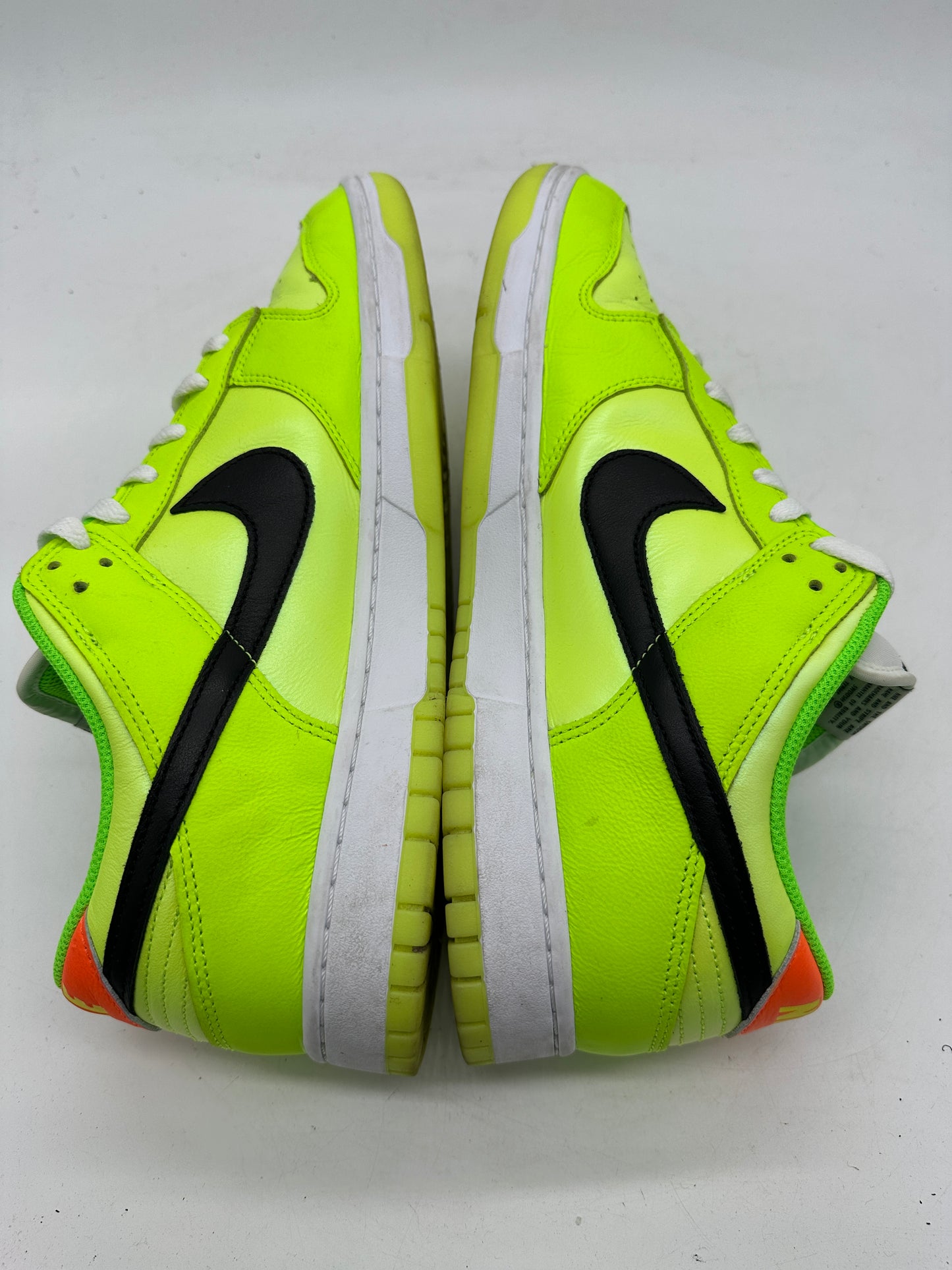 Preowned Nike Dunk Low SE Splash Volt Sz 13M/14.5W FJ4610-702