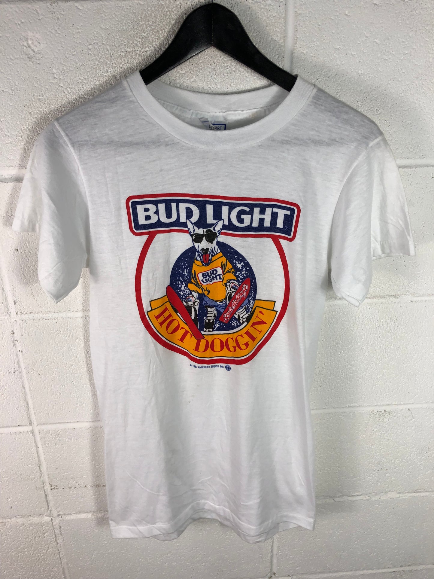 VTG 1987 Budlight Hot Doggin Graphic Tee Sz Small