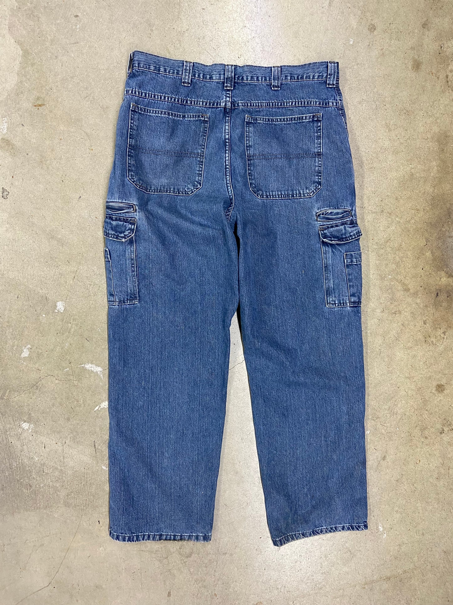 VTG Wrangler Cargo Blue Denim Jeans Sz 36x32