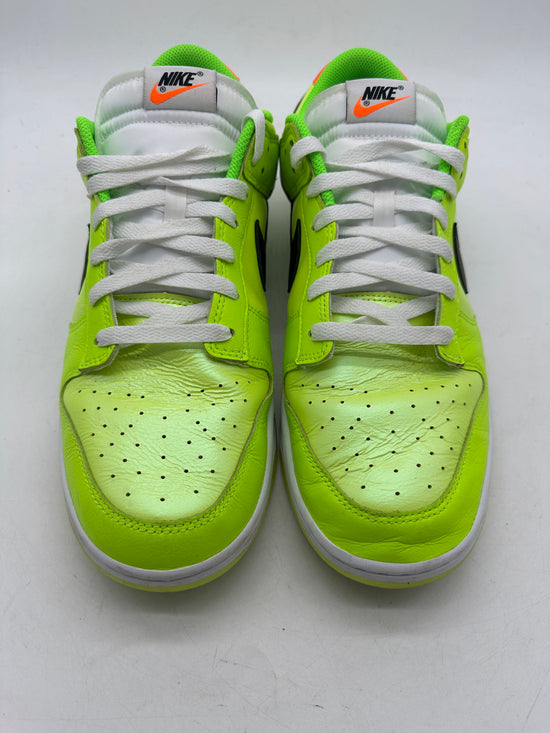 Preowned Nike Dunk Low SE Splash Volt Sz 13M/14.5W FJ4610-702