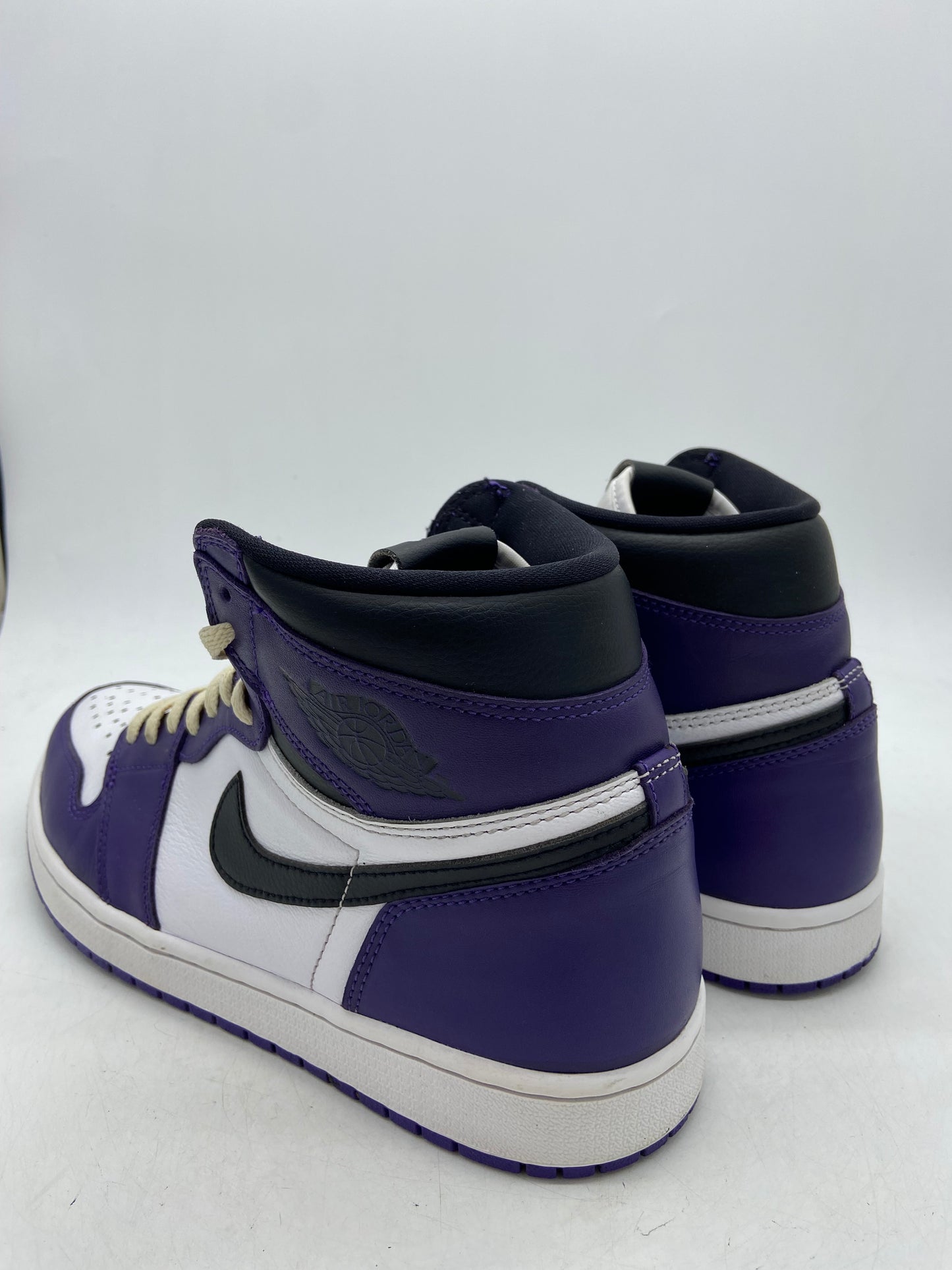 Preowned Jordan 1 Retro High Court Purple White Sz 11M/12.5W 555088-500