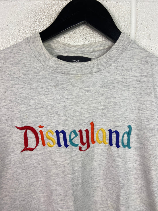 Load image into Gallery viewer, VTG Disneyland Embroidered Spellout Tee Sz S/M
