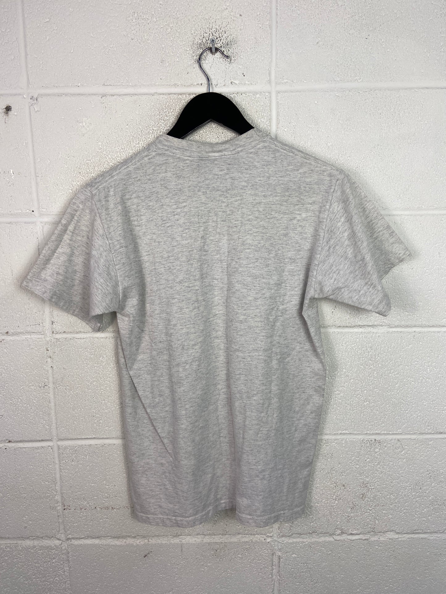 VTG Disneyland Embroidered Spellout Tee Sz S/M