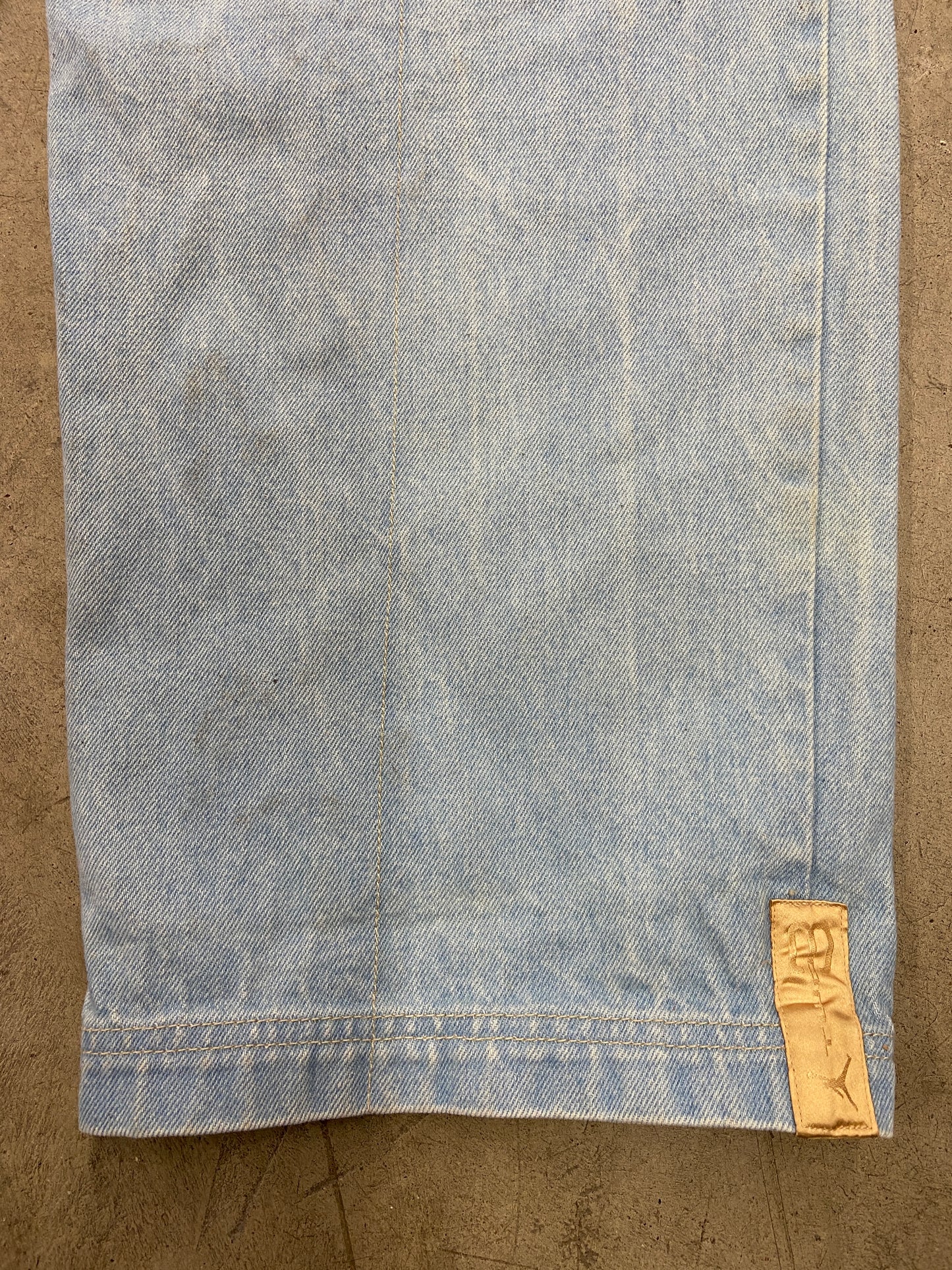 VTG Jordan Brand 23 Baggy Denim Light Wash Jeans Sz 34x32