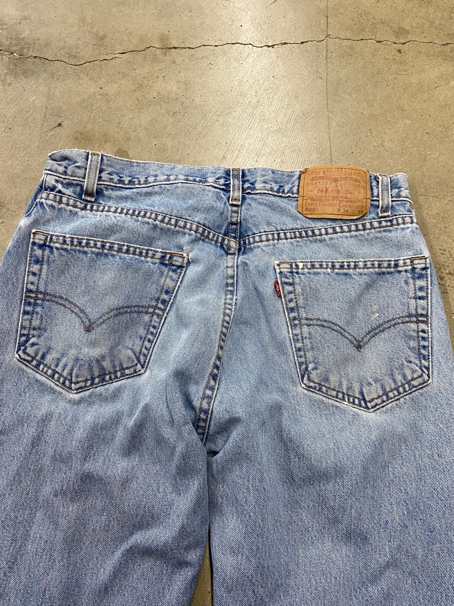 VTG Levi’s 505 Regular Wash Jeans Sz 34x30