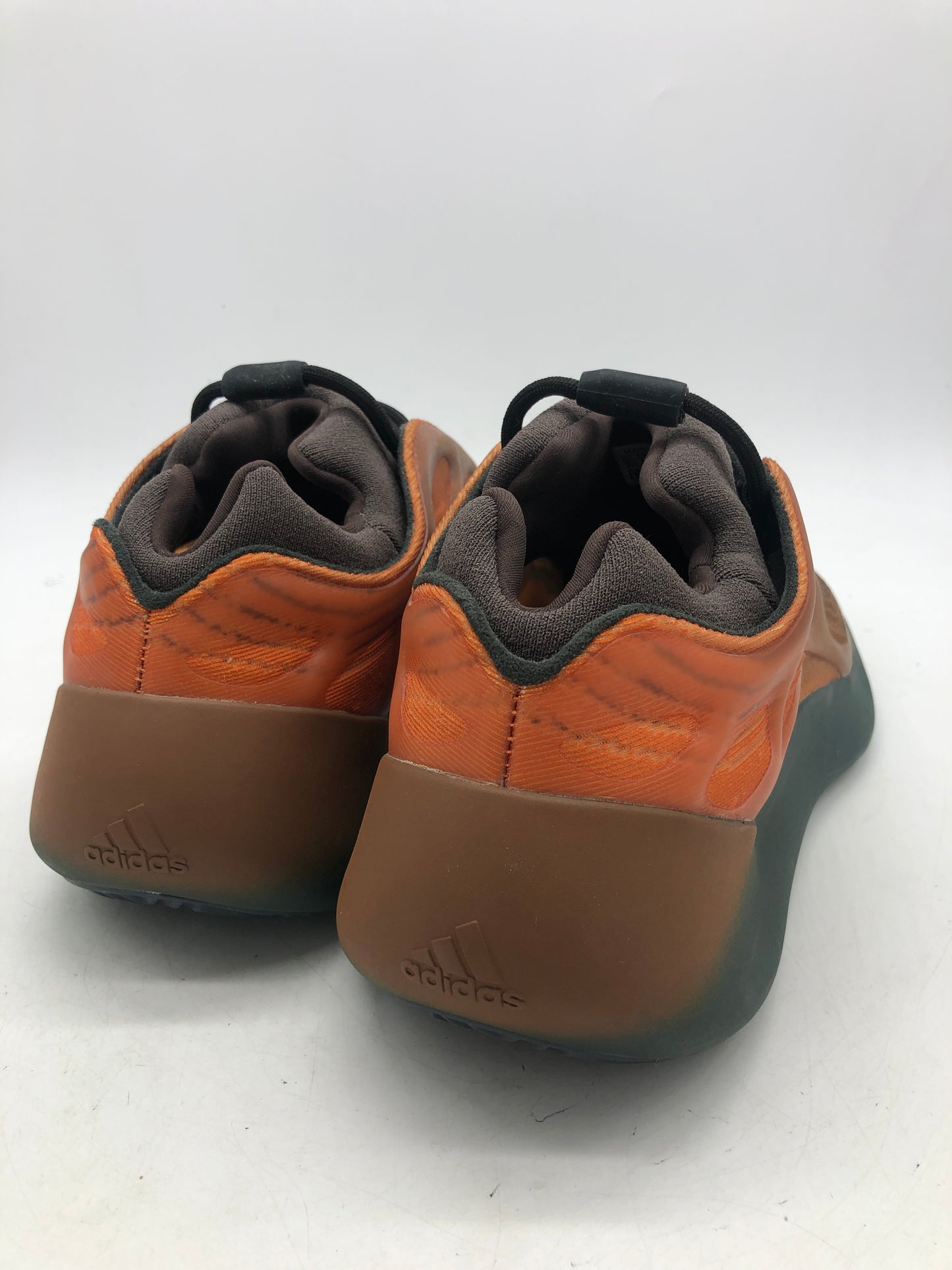 Yeezy 700 V3 'Copper Fade' Sz 10.5M/12W GY4109