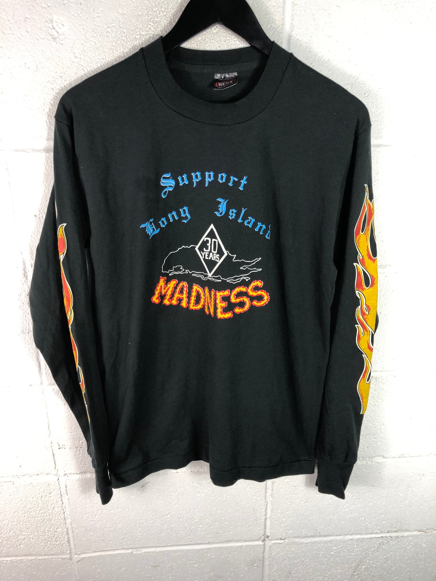 VTG Long Island Madness Flame Graphic L/S Tee Sz Med