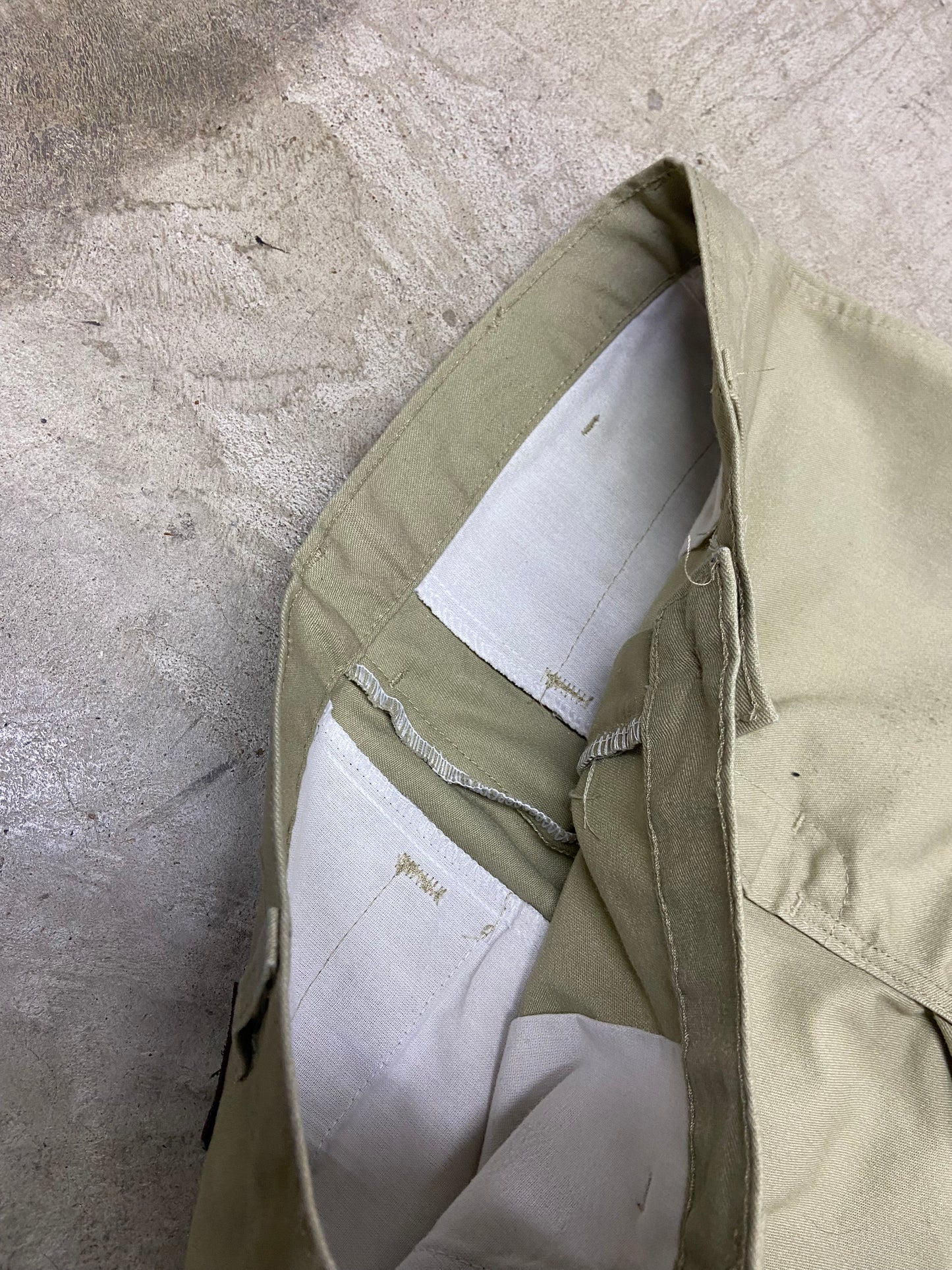 VTG Dickes Tan Cargo Chino Pants Sz 32x31