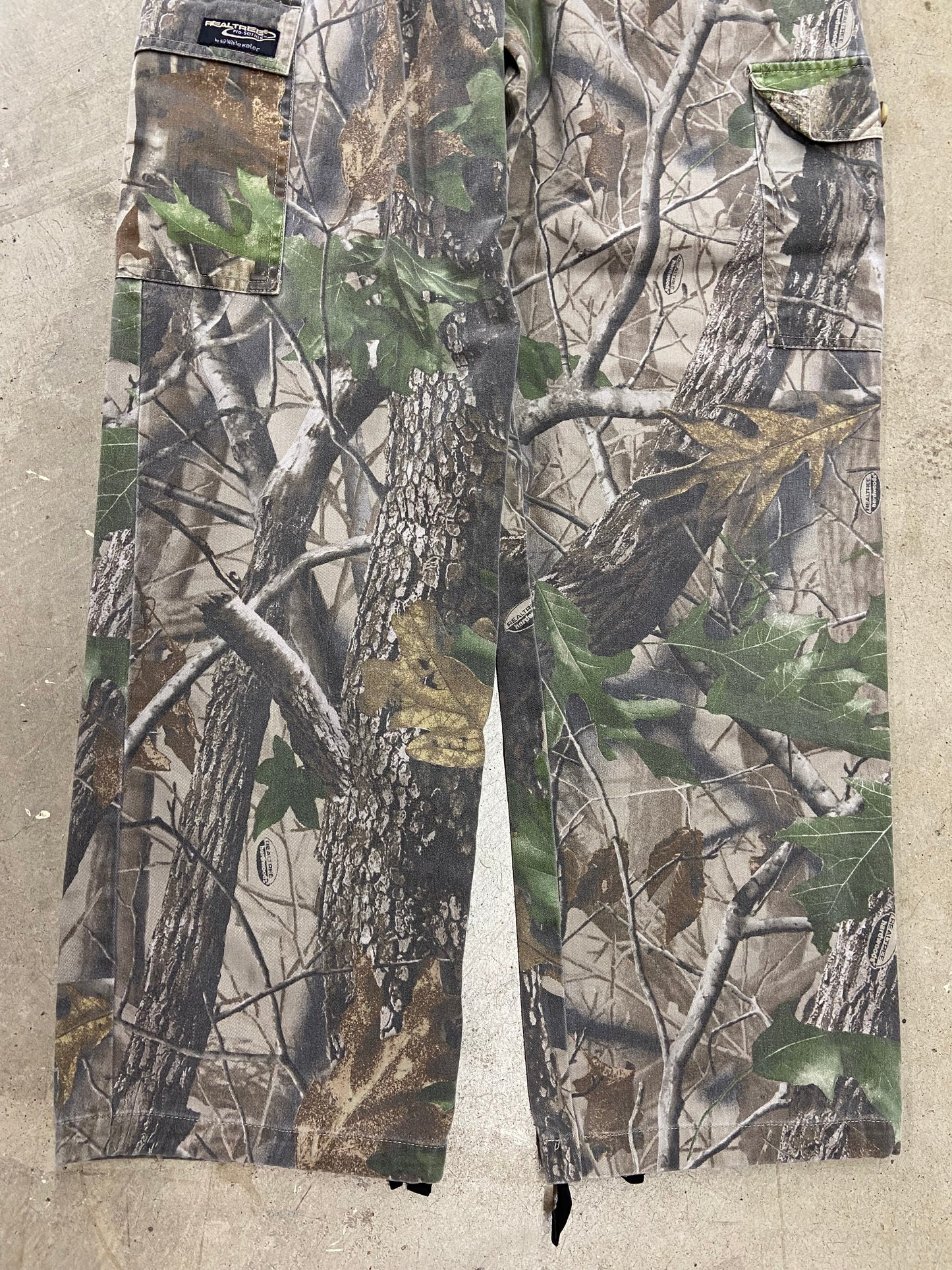 Y2K Camo Realtree Baggy Cargo Pants Sz 26x30