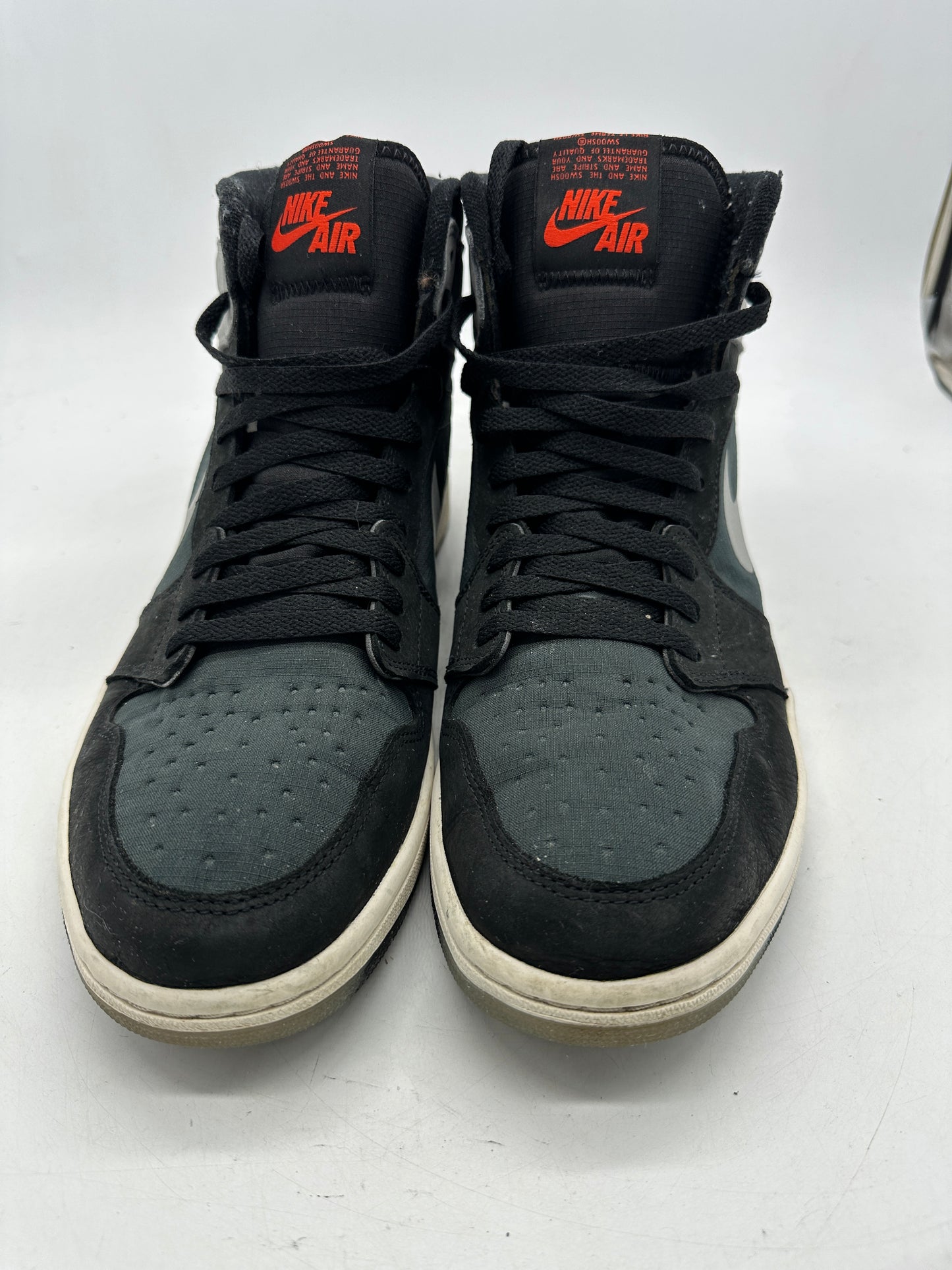 Preowned Jordan 1 Retro High Element Gore-Tex Black Particle Grey Sz 13M/14.5W DB2889-001