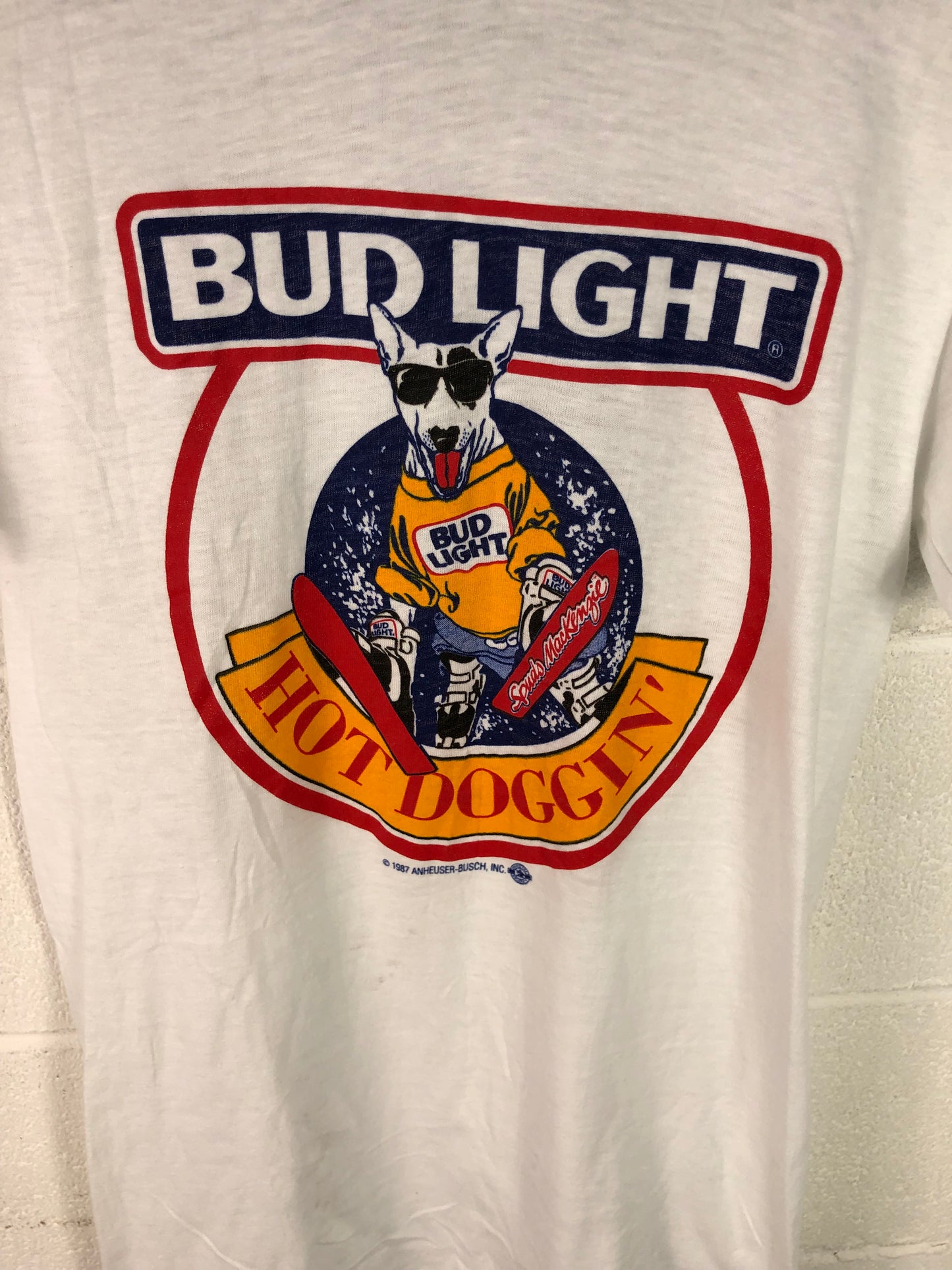 VTG 1987 Budlight Hot Doggin Graphic Tee Sz Small