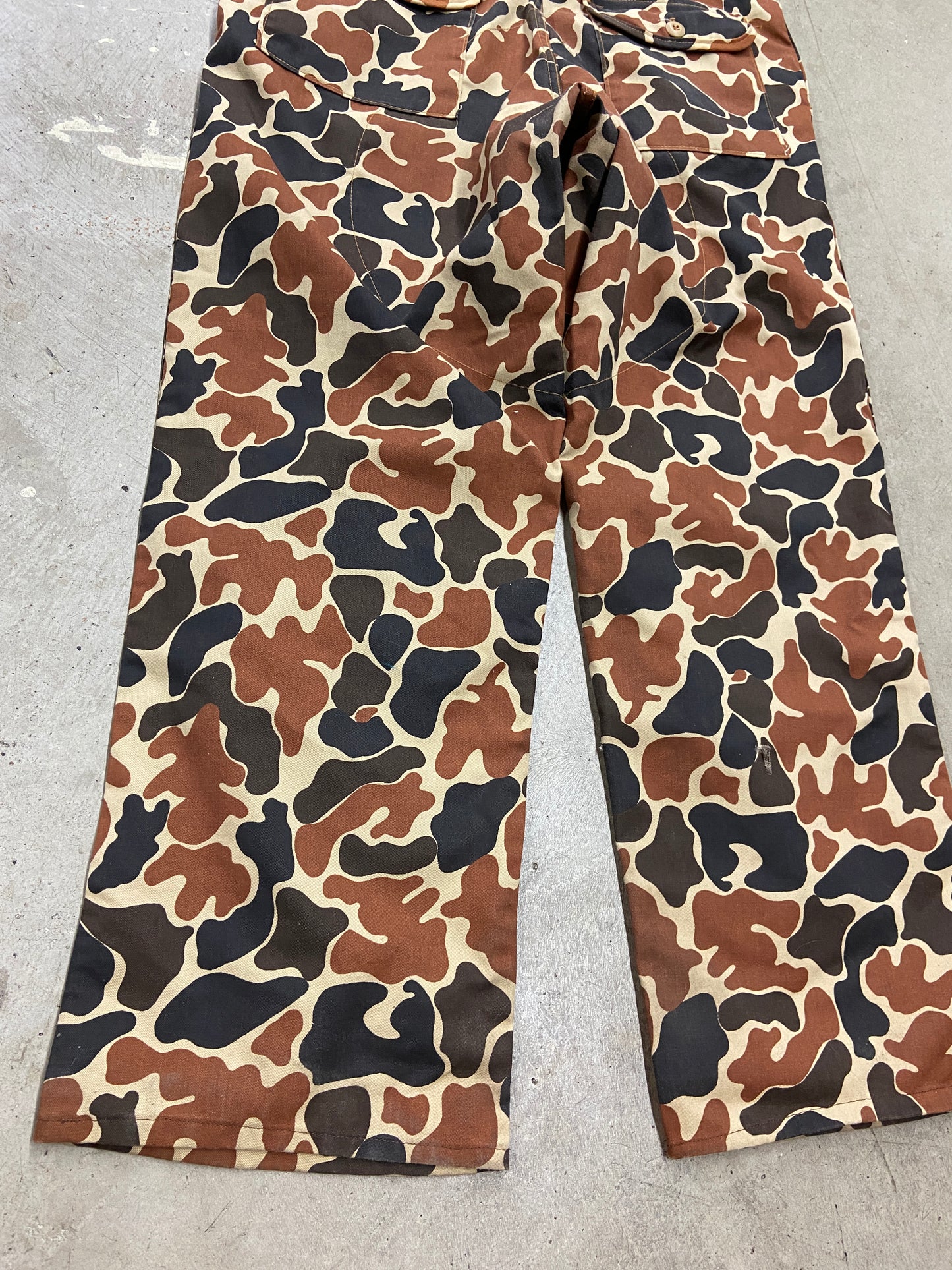 VTG Saftbak Brown Duck Camo Shell Hunting Pants Sz 40x30