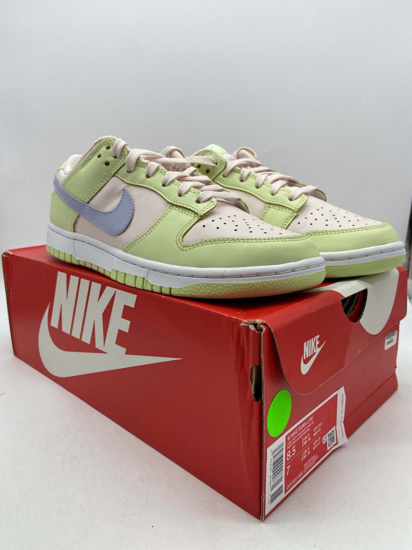 Preowned Nike Dunk Low Lime Ice (Women's) Sz 8.5W/7M