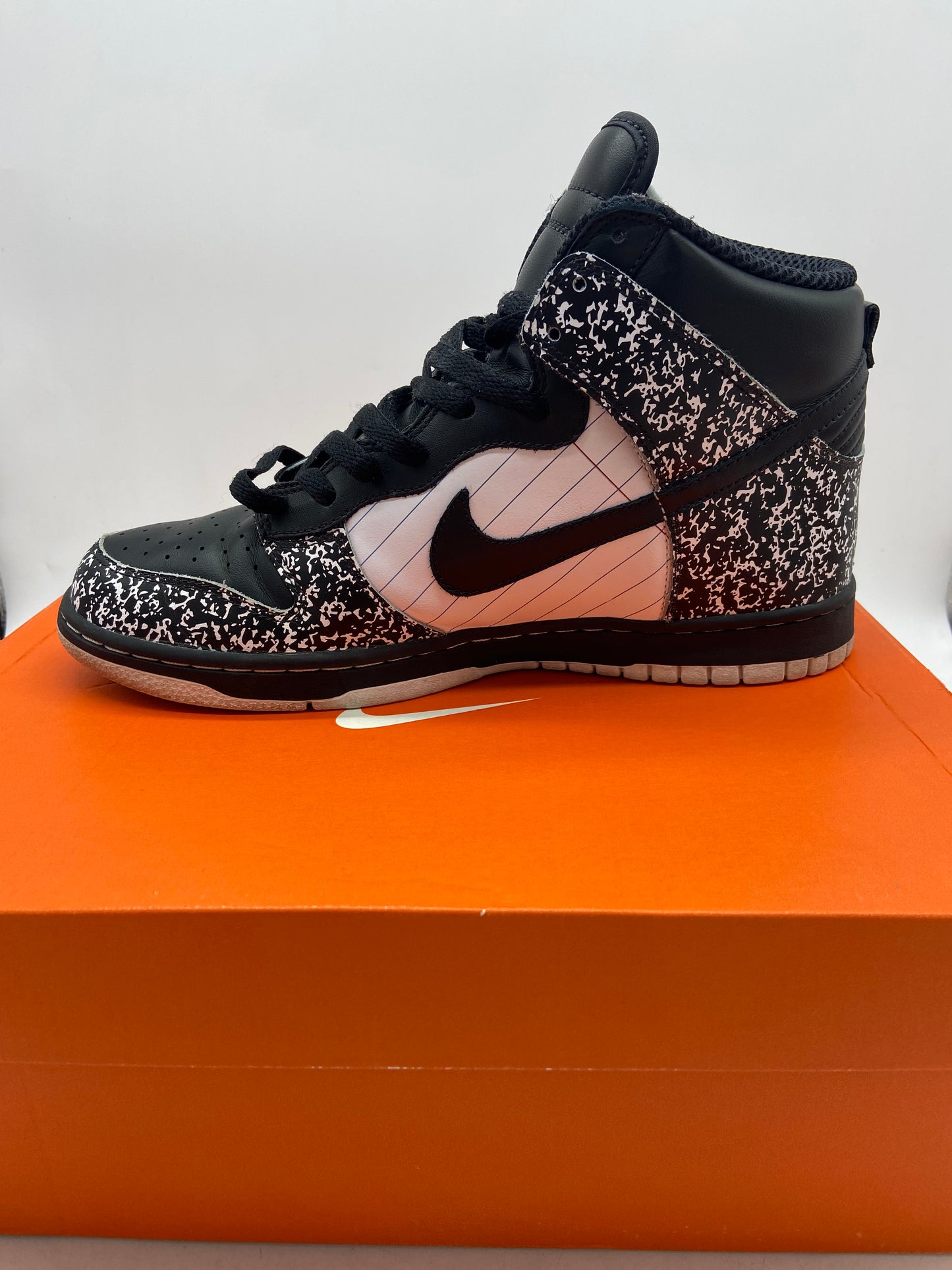 Preowned Nike Dunk High Nikebook Sz 9M/10.5W