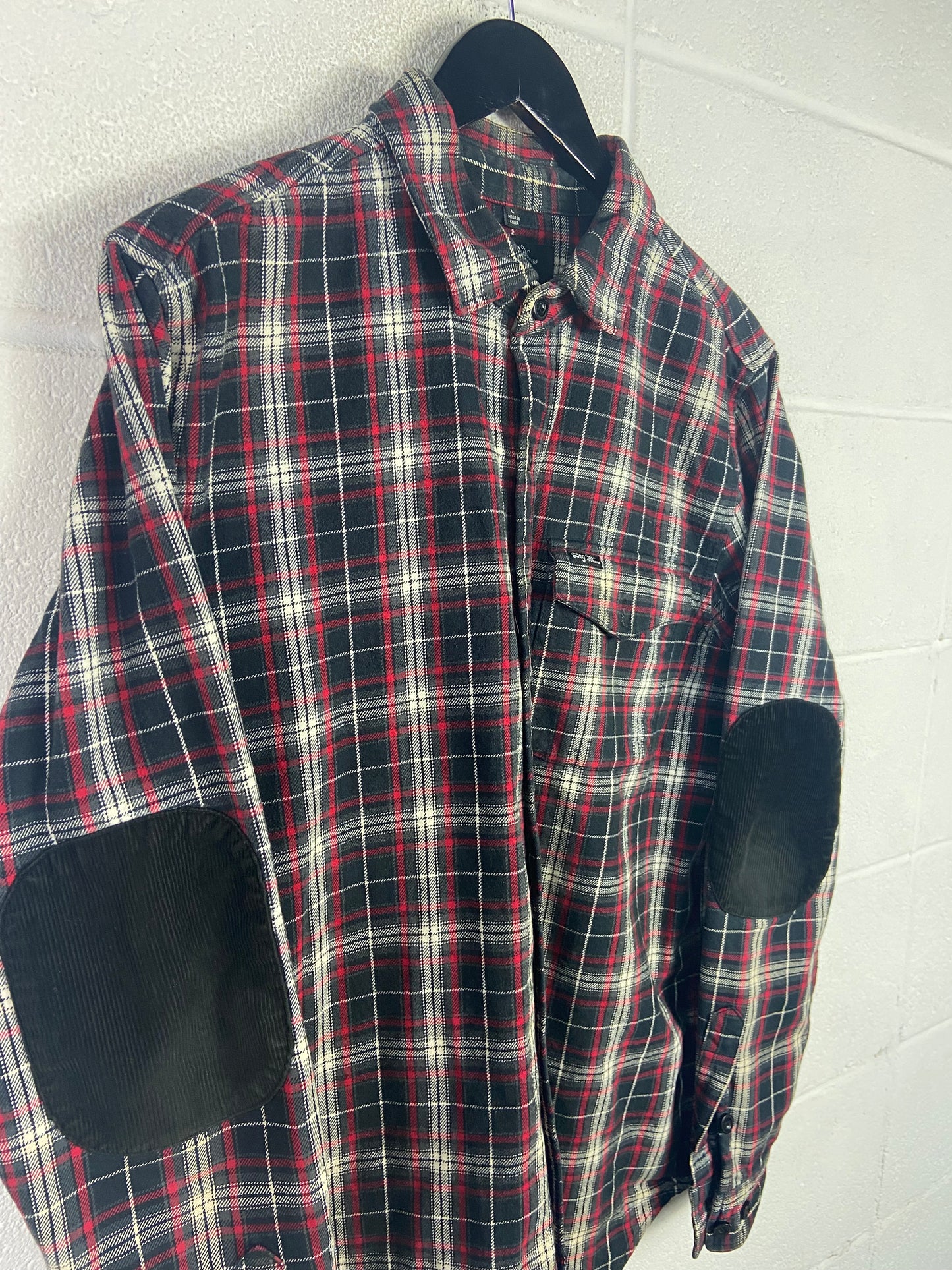 LRG Womens Flannel Red/Black Plaid Flannel Sz L