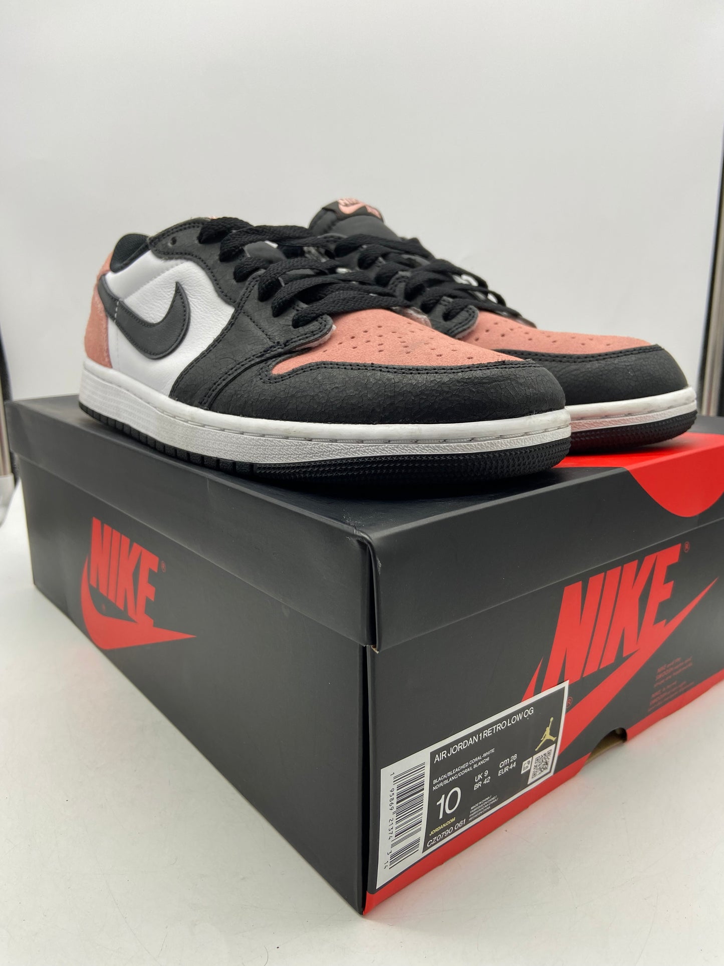 Preowned Jordan 1 Low OG Bleached Coral Sz 10M/11.5W