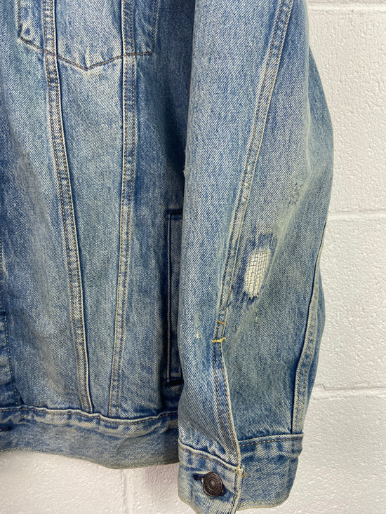 Distressed and Repaired Levi’s Denim Jacket Sz XL