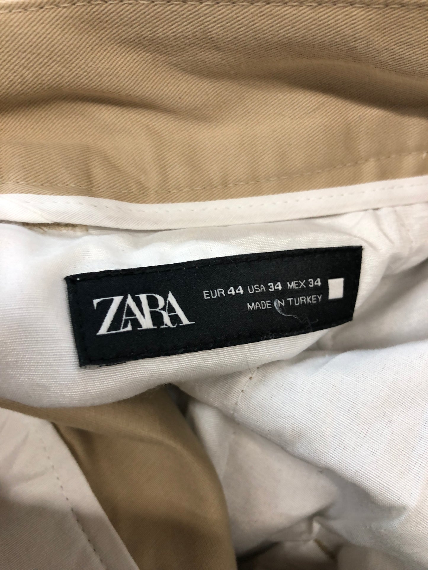 Preowned Zara Khaki Shorts Sz 34